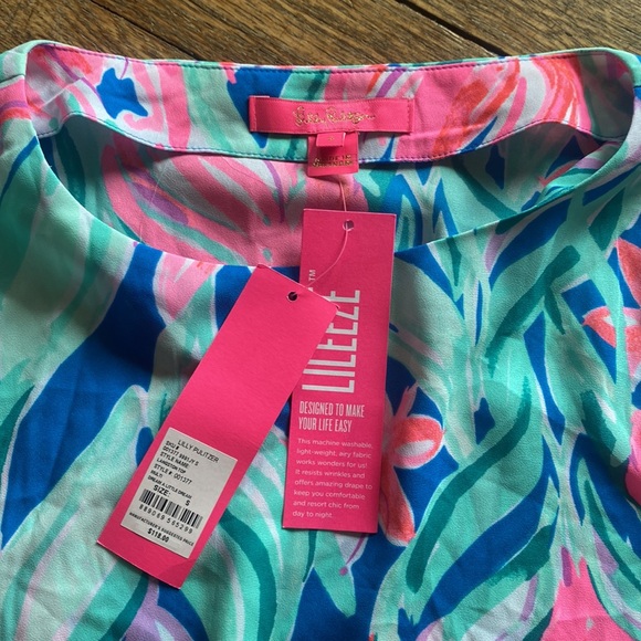 NWT Lilly Pulitzer top - size small - Picture 2 of 6